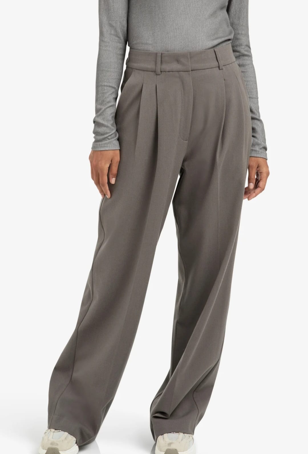 High-Waisted Wide-Leg Trousers in Taupe Grey