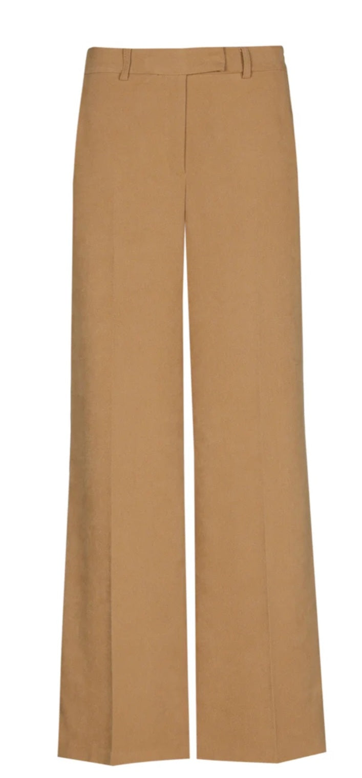 Marie Mero Classic Tailored