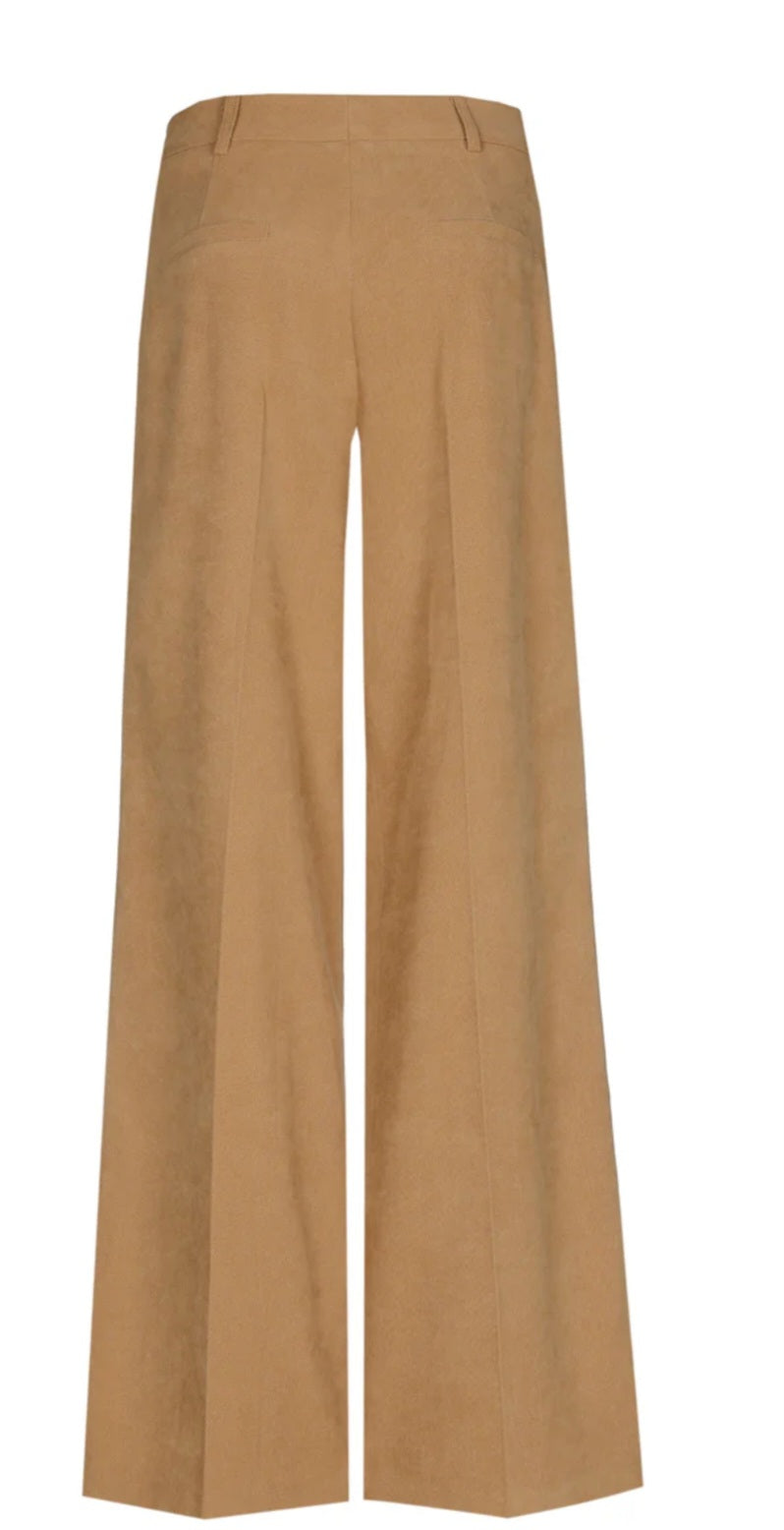 Marie Mero Classic Tailored