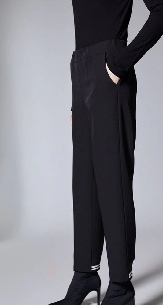 Peruzzi Sport Stripe Trim Pants – Stylish Comfort with a Modern Edge