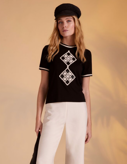 Arggido Embroidery detail T-shirt