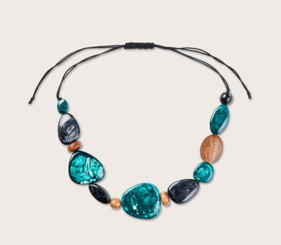 Masai Marbled pearl and wood necklace